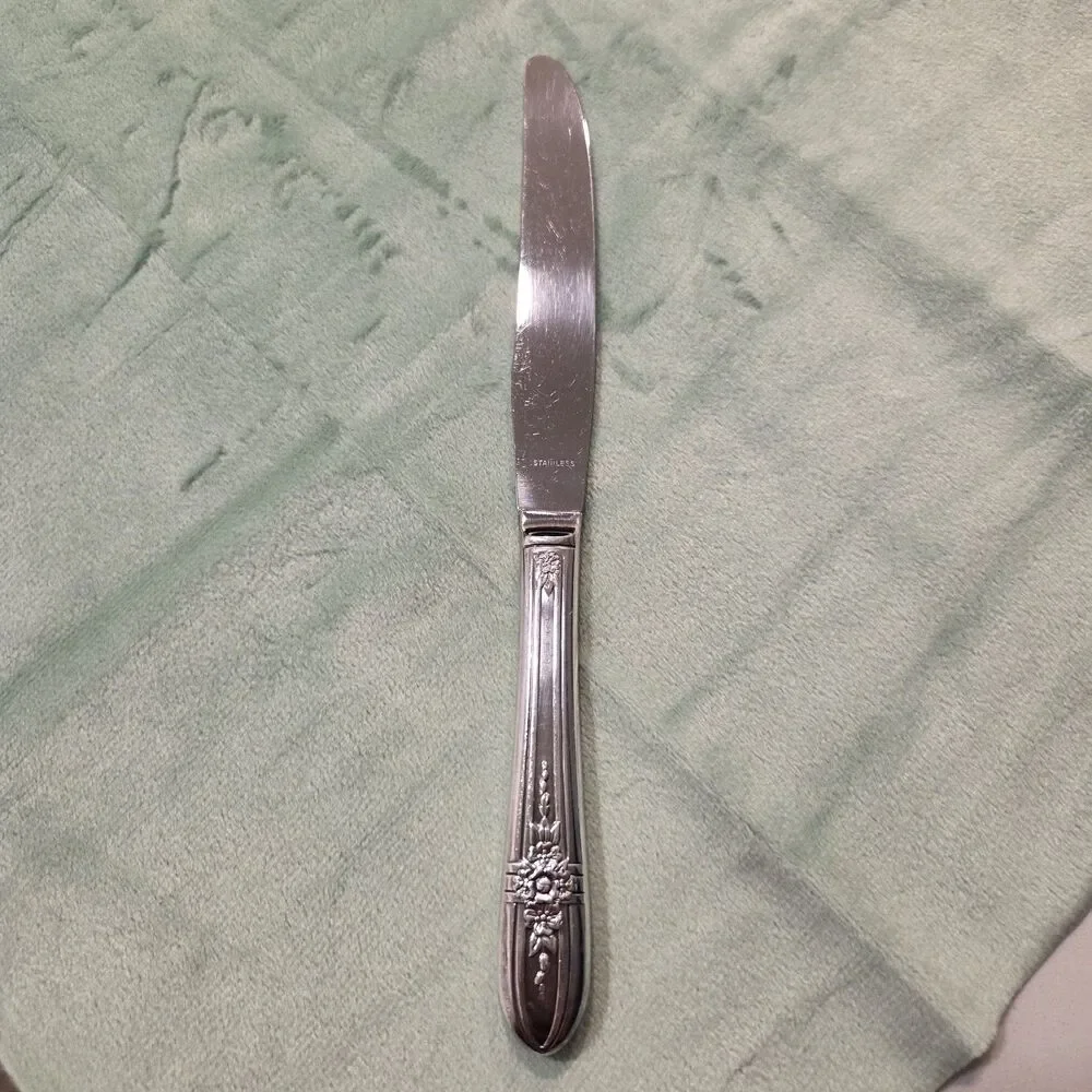 Vintage Wm Rogers Extra Plate Dinner Knives Lot of 3 Triumph Pattern 1941